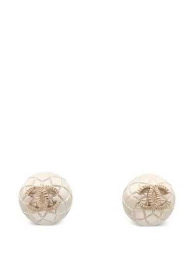 Pre-owned Chanel Cc Quilted Earrings In Gold