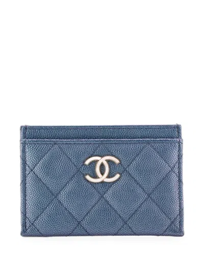Pre-owned Chanel Cc Quilted Iridescent Caviar Card Holder In Blue