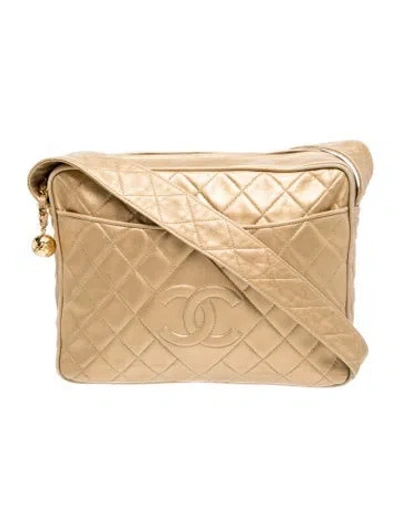 Pre-owned Chanel Cc Quilted Messenger Bag In Gold