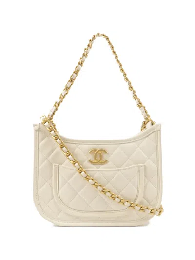 Pre-owned Chanel Cc Quilted Shoulder Bag In Neutral