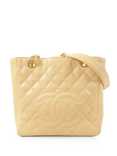 Pre-owned Chanel Cc Quilted Shoulder Bag In Neutral