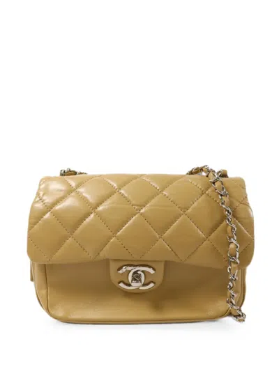 Pre-owned Chanel Cc Quilted Shoulder Bag In Neutrals