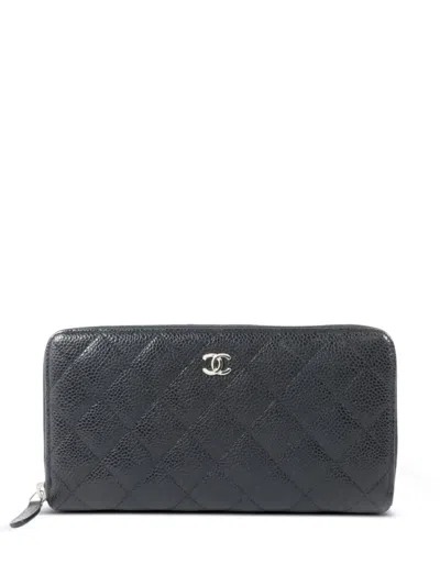 Pre-owned Chanel Cc Quilted Zipped Wallet In Black