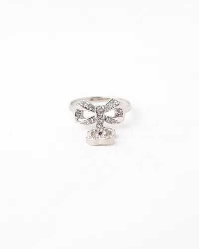Pre-owned Chanel Cc Ribbon Ring
