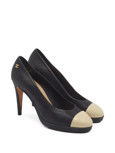 Pre-owned Chanel Cc Round-toe Pumps In Black