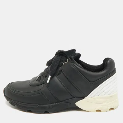 Pre-owned Chanel Cc Size 35 Black/white Leather Logo Lace Up Sneakers