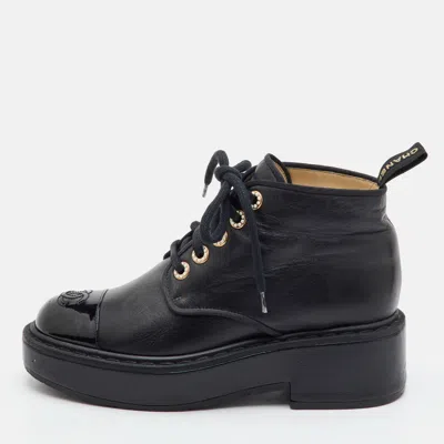 Pre-owned Chanel Cc Size 36.5 Black Leather And Patent Leather Platform Ankle Length Boots