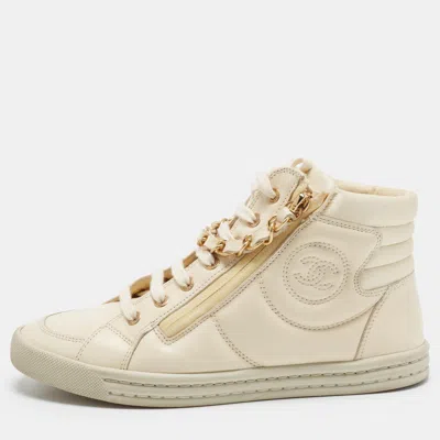 Pre-owned Chanel Cc Size 37 Beige Leather And Satin Lace Up Sneakers