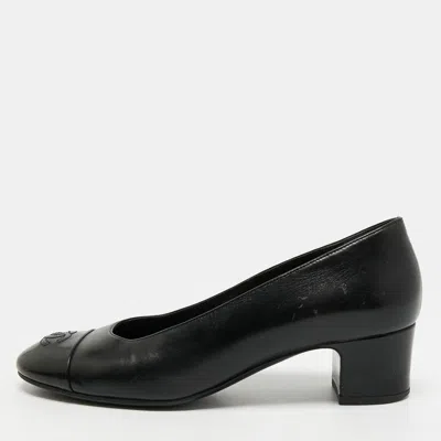 Pre-owned Chanel Cc Size 37.5 Black Leather And Patent Cap Toe Block Heel Pumps