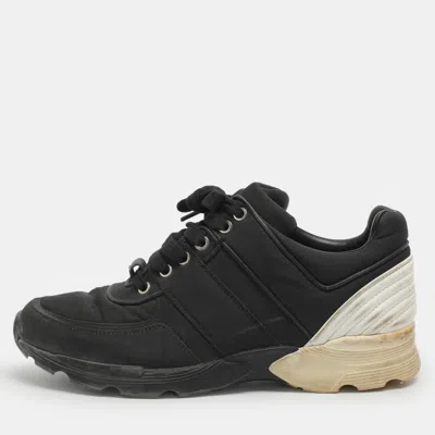 Pre-owned Chanel Cc Size 38 Black/white Leather And Neoprene Low Top Sneakers