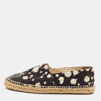 Pre-owned Chanel Cc Size 38 Black/white Tweed And Patent Leather Espadrille Flats