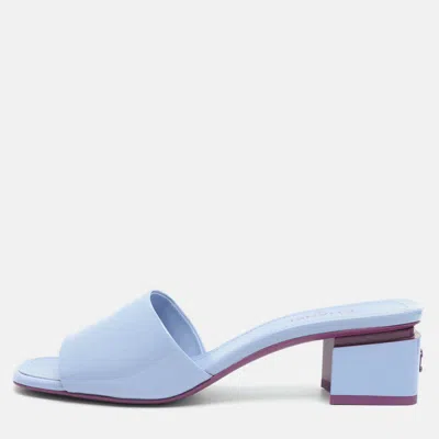 Pre-owned Chanel Cc Size 38 Purple Patent Leather Slide Sandals