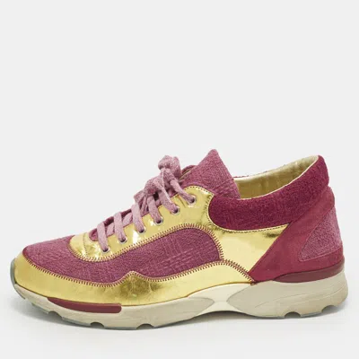 Pre-owned Chanel Cc Size 38 Two Tone Leather And Tweed Lace Up Sneakers In Gold