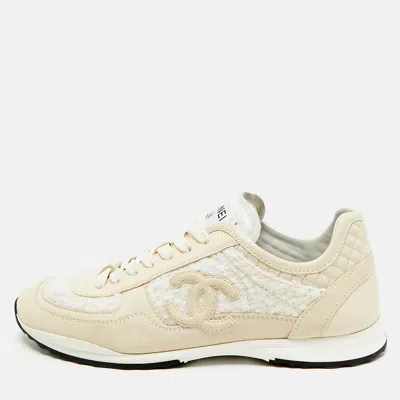 Pre-owned Chanel Cc Size 38.5 Beige Leather And Tweed Low Top Sneakers In Sand