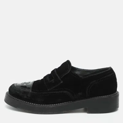 Pre-owned Chanel Cc Size 38.5 Black Velvet And Patent Leather Slip On Loafers