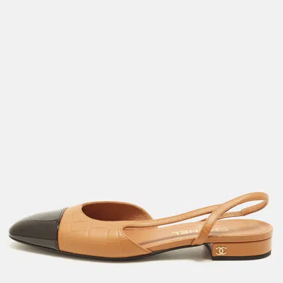 Pre-owned Chanel Cc Size 38.5 Brown/black Croc Embossed Leather And Patent Cap Toe Slingback Flats