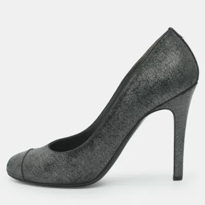 Pre-owned Chanel Cc Size 38.5 Grey Suede Cap Toe Pumps