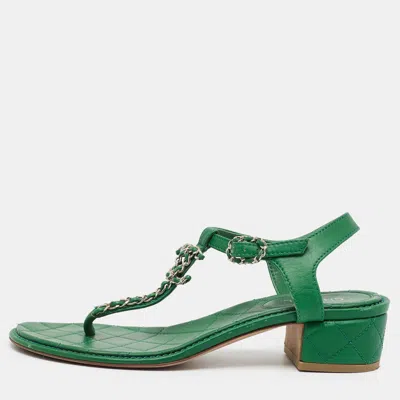 Pre-owned Chanel Cc Size 39 Green Leather T Strap Thong Flat Sandals Sandals