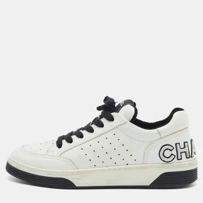 Pre-owned Chanel Cc Size 39 White/black Leather Logo Low Top Sneakers