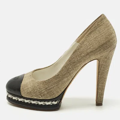 Pre-owned Chanel Cc Size 39.5 Beige/black Leather And Tweed Cc Platform Pumps In Sand