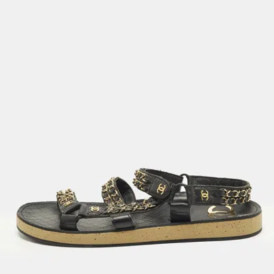 Pre-owned Chanel Cc Size 39.5 Black Leather Thong Sandals