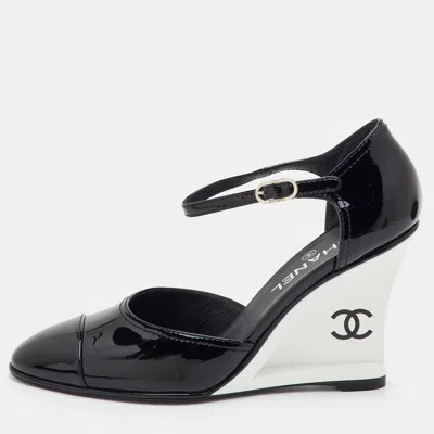 Pre-owned Chanel Cc Size 39.5 Black Patent Leather Ankle Strap Wedge Pumps