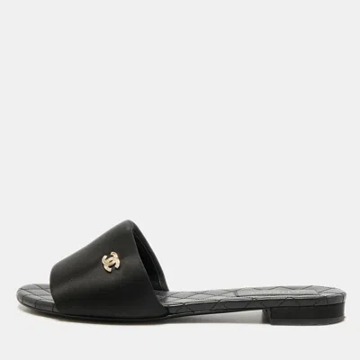 Pre-owned Chanel Cc Size 39.5 Black Satin Flat Slides