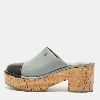 Pre-owned Chanel Cc Size 40.5 Black/light Blue Leather Cap Toe Cork Platform Mules