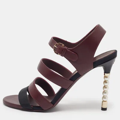 Pre-owned Chanel Cc Size 40.5 Burgundy/black Canvas And Leather Pearl Embellished Strappy Sandals