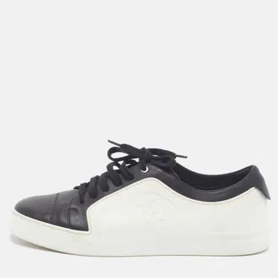 Pre-owned Chanel Cc Size 41 Black/white Leather And Rubber Lace Up Sneakers