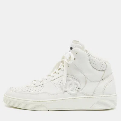 Pre-owned Chanel Cc Size 41.5 White Leather High Top Sneakers