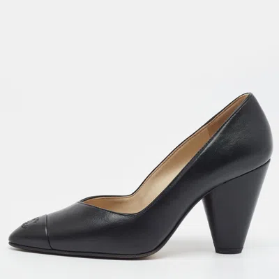 Pre-owned Chanel Cc Size Black Leather Pointed Toe Pumps