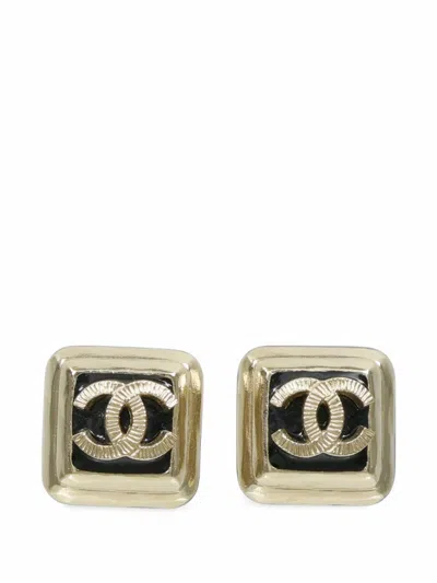 Pre-owned Chanel Cc Square-motif Earrings In Gold