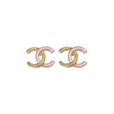 Pre-owned Chanel Cc Stud Earrings Engraved Pink Enamel Gold