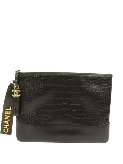 Pre-owned Chanel Cc Textured-leather Clutch Bag In Black