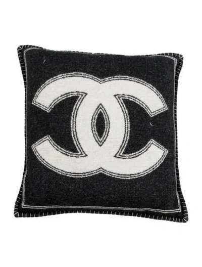 Pre-owned Chanel Cc Throw Pillow In Black