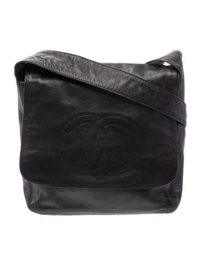 Pre-owned Chanel Cc Timeless Messenger Bag In Black