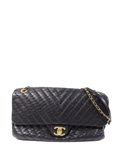 Pre-owned Chanel Cc Turn-lock Chevron Shoulder Bag In Black
