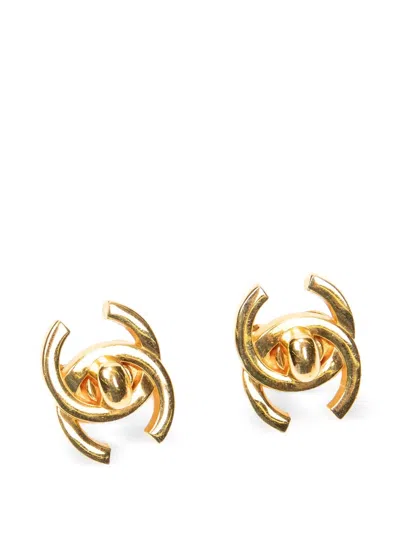 Pre-owned Chanel Cc Turn-lock Earrings In Gold