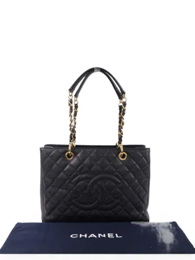 Pre-owned Chanel Cc Turn-lock Grand Shopping Tote Bag In Black