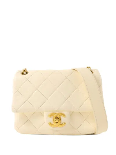 Pre-owned Chanel Cc Turn-lock Quilted Calfskin Shoulder Bag In White