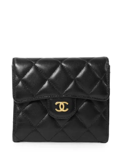 Pre-owned Chanel Cc Turn-lock Quilted Wallet In Black