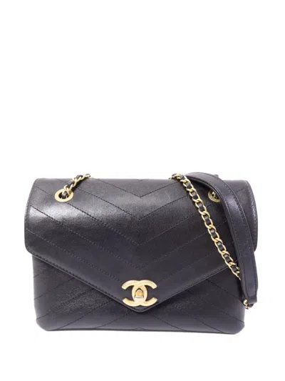Pre-owned Chanel Cc Turn-lock Shoulder Bag In Black