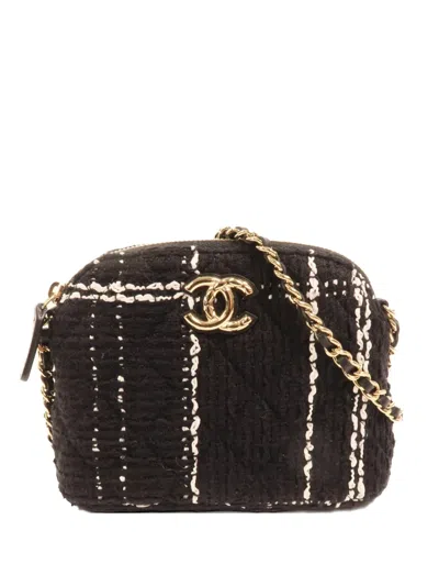 Pre-owned Chanel Cc Turn-lock Shoulder Bag In Black