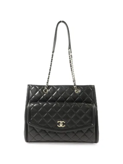 Pre-owned Chanel Cc Turn-lock Shoulder Bag In Black