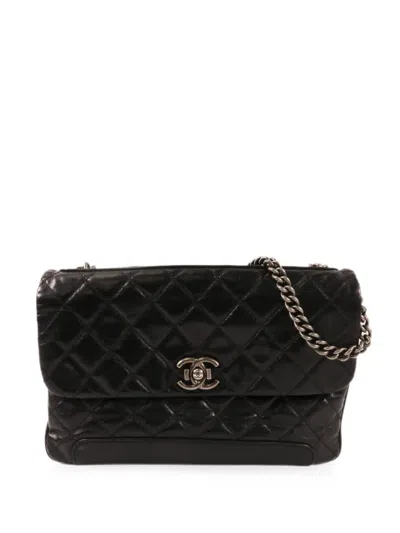 Pre-owned Chanel Cc Turn-lock Shoulder Bag In Black