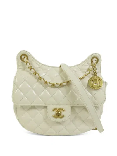Pre-owned Chanel Cc Turn-lock Shoulder Bag In White