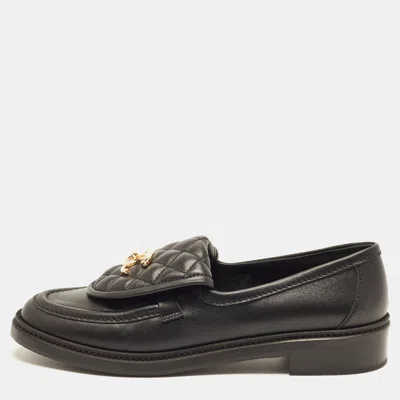 Pre-owned Chanel Cc Turnlock Size 40 Black Quilted Leather Loafers