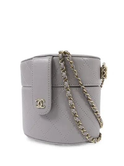 Pre-owned Chanel Cc Vanity Case Mini Crossbody Bag In Grey