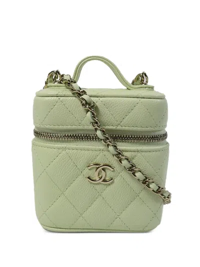 Pre-owned Chanel Cc Vanity Case Shoulder Bag In Green